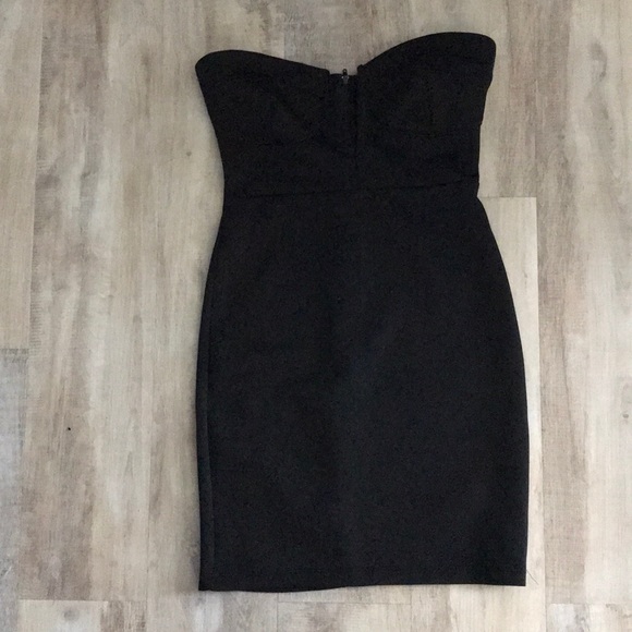 Dresses & Skirts - Super v dress Dresses & Skirts - Super v dress